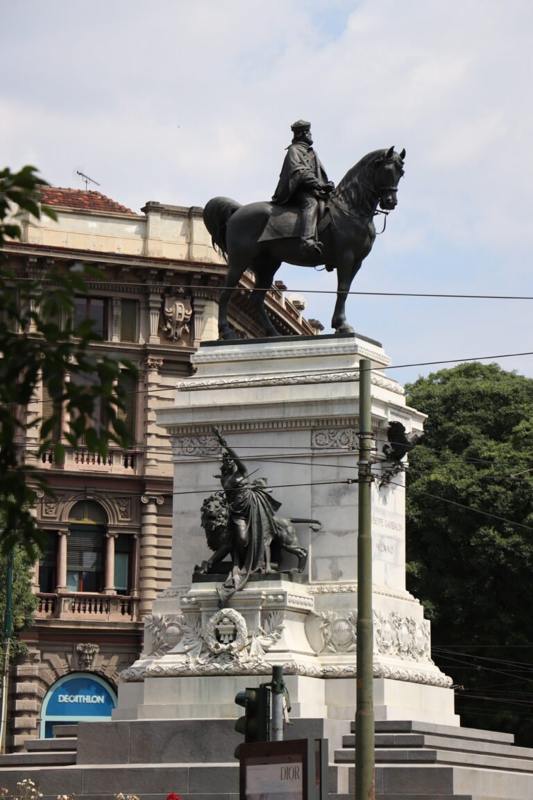 Milano photo 37